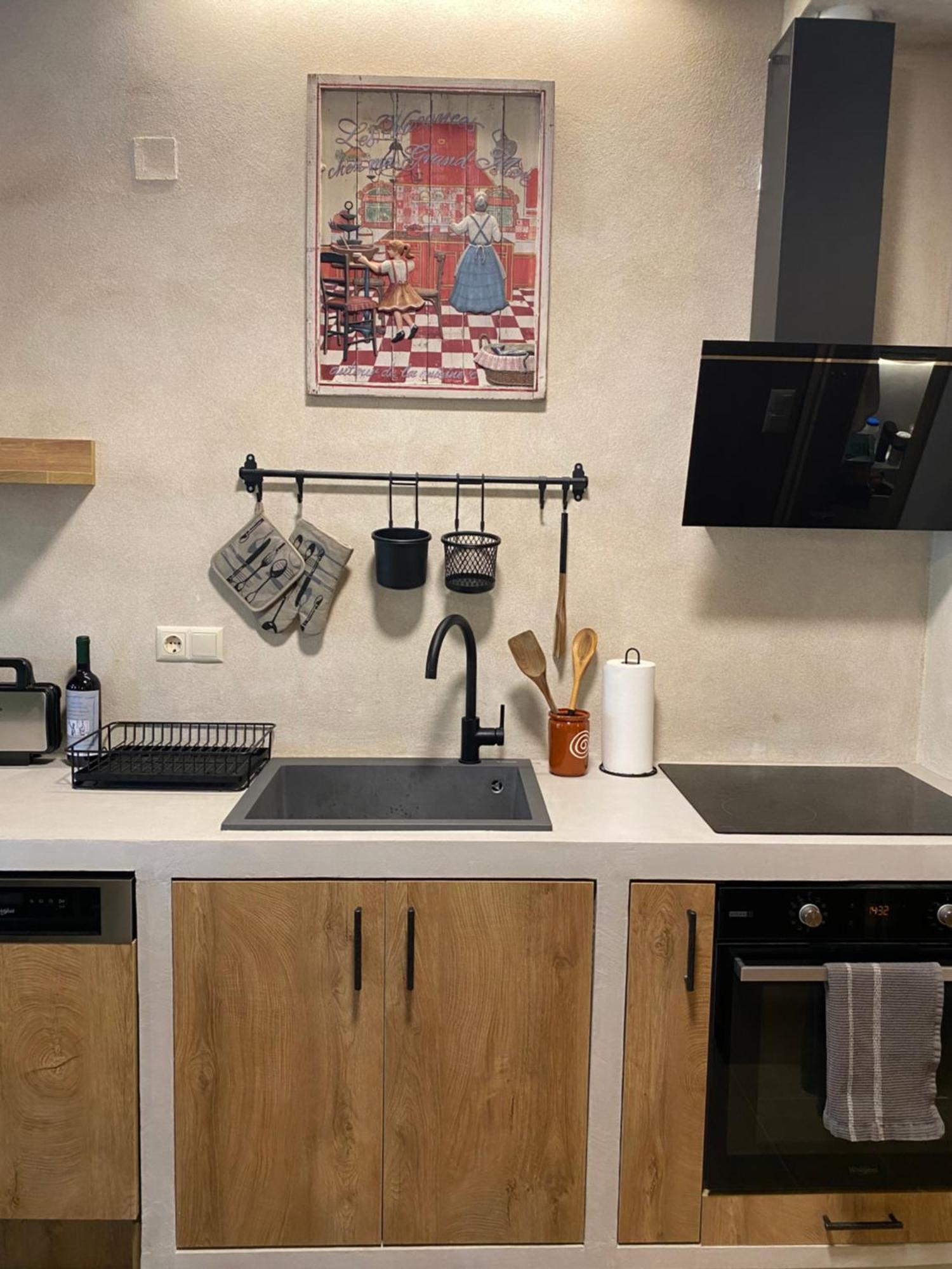 Boutique Stonehouse With Attic Apartment Aristi