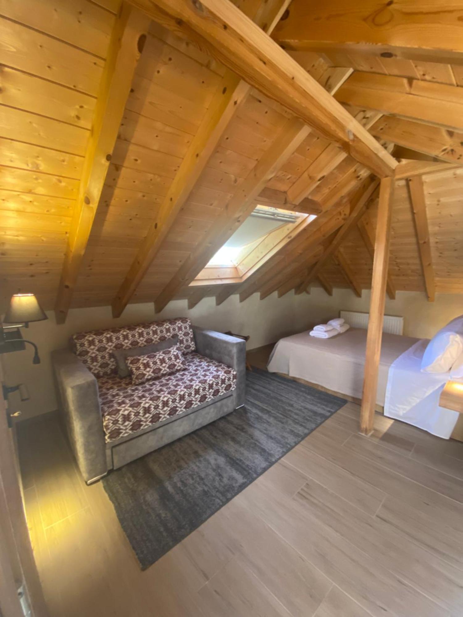 Apartment Boutique Stonehouse With Attic