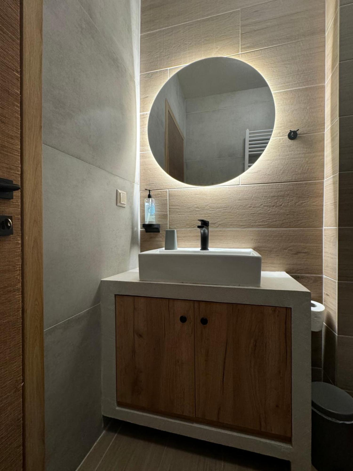 Boutique Stonehouse With Attic Apartment Aristi