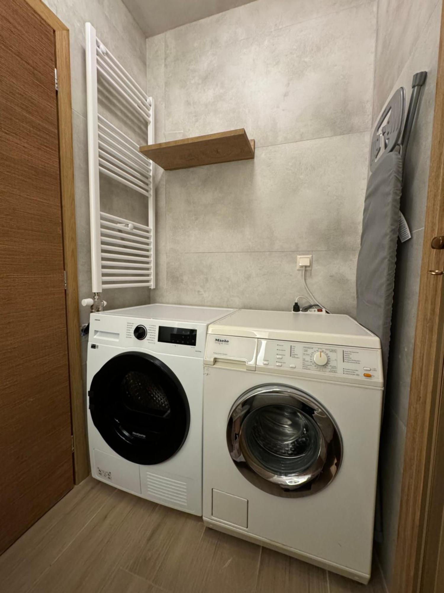 Boutique Stonehouse With Attic Aristi
